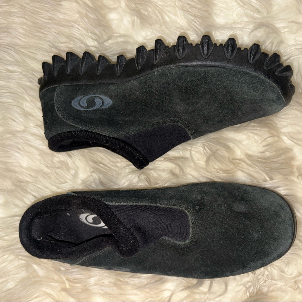 Salomon Dark Green Suede Athletic Water Shoes